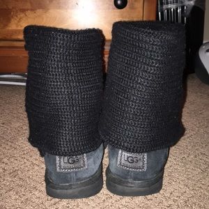 Classic Cardy Knit Black Uggs